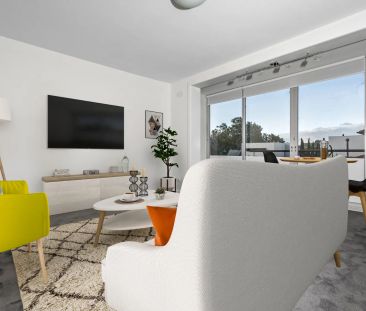 LUXURY BEACHSIDE LIVING - Photo 2