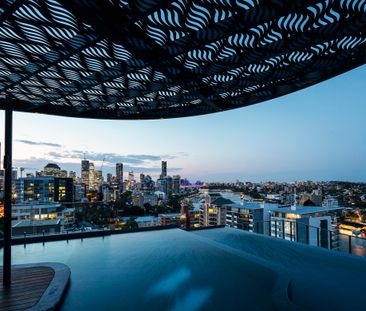 Valencia Residences - Photo 3