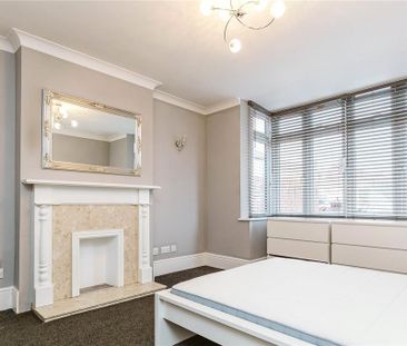 5 bedroom end of terrace house to rent - Photo 4