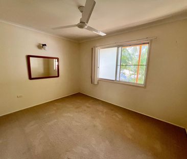 BEACH SIDE UNIT WALKING DISTANCE TO EIMEO PUB! - Photo 5