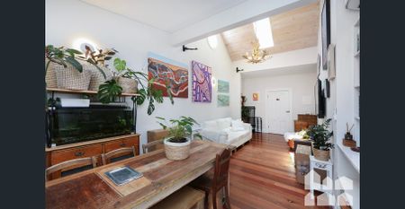 Prepare to Be Impressed: An Exquisite Residence in an Enviable Location - Photo 2