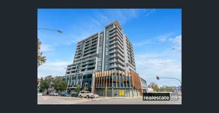 ENTERTAINER'S DELIGHT! - Photo 3