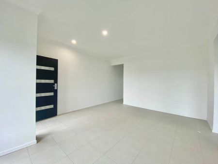 47 Pembroke Avenue, Edgeworth - Photo 5