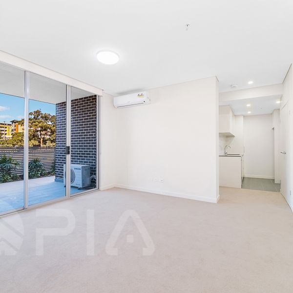 506a/27 Dressler Court Merrylands - Photo 1