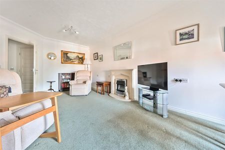 Chadwick Lodge, Southampton - Photo 4
