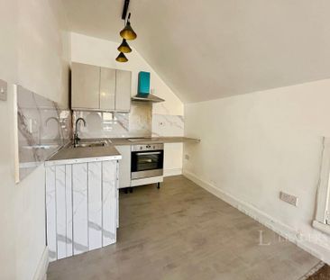 1 bedroom apartment to rent Brantwood Road, Luton, Bedfordshire, LU1 - Photo 3