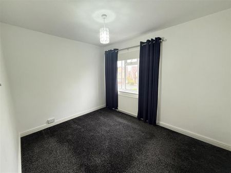 3 bedroom end of terrace house to rent - Photo 4