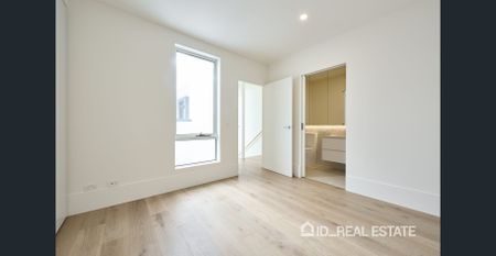 Brand New Town Home - Photo 2