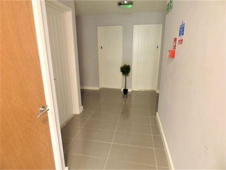 1 bedroom ground floor flat to rent - Photo 5