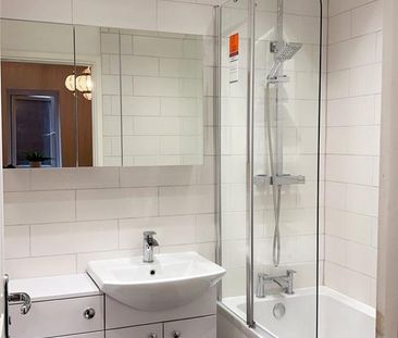 3 bedroom end of terrace house to rent - Photo 6