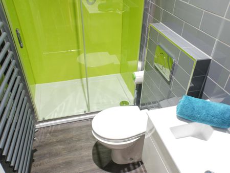 6 bedroom house of multiple occupation to rent - Photo 3