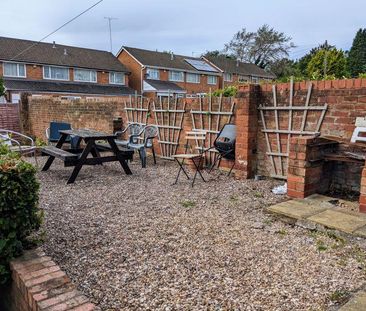 6 bedroom detached house to rent - Photo 1