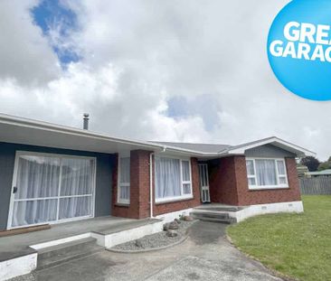 Spacious on Oxford! - Photo 4