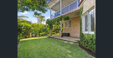 Two Storey Residence with River Views and Beautiful Gardens - Photo 3