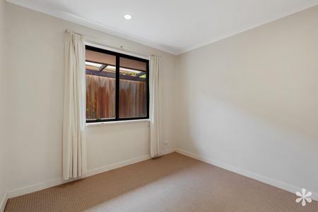 7 Larmer Place - Photo 2