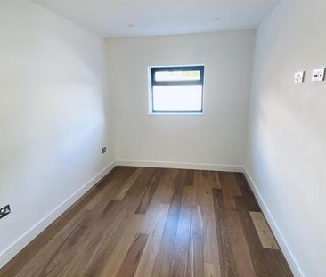 4 bedroom detached house to rent - Photo 6