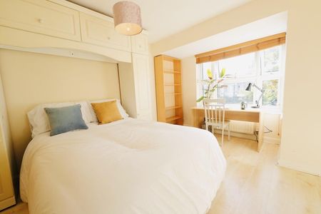 Room in a Shared House, Keats Close, SE1 - Photo 2