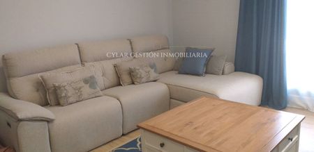 Piso de alquiler en Silvestre Sánchez Sierra, Capuchinos - Glorieta - Ciudad Jardín - Photo 3