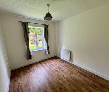All Hallows Road Walkington, HU17 - Photo 4