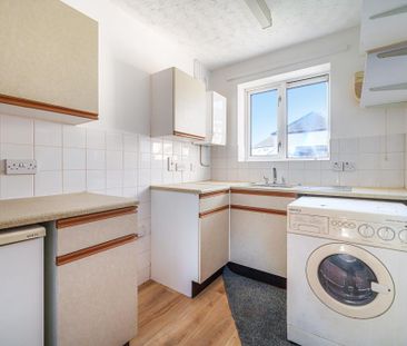 2 bedroom maisonette to rent - Photo 1