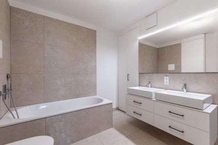 GARDEN // Hochwertig teilmöblierte 4-Zimmer-Wohnung mit Gartenanteil - Foto 3