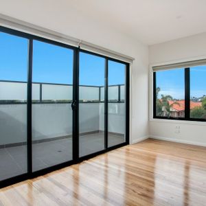 When Location Matters - Photo 2