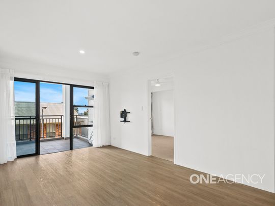 LOW-MAINTENANCE COASTAL LIVING IN SHELLHARBOUR VILLAGE - Photo 1