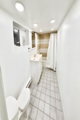 For Lease - 1918A Queen Street Unit# 1, Toronto, Ontario - Photo 4