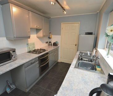2 bedroom terraced house to rent - Photo 5