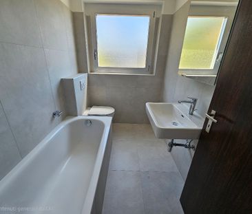 Spazioso e luminoso 4.5 locali rinnovato a Gordola - Foto 6