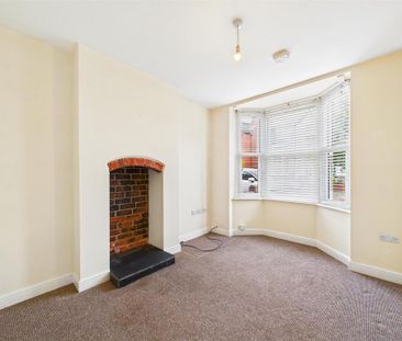4 bedroom terraced house to rent - Photo 6