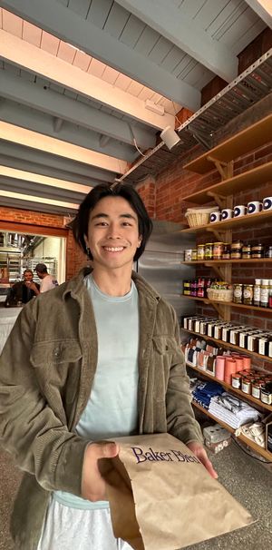 Hughesdale - Photo 1