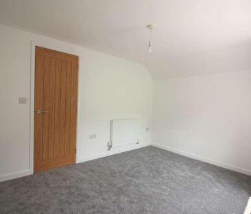 High Street, Crediton, EX17 - Photo 2