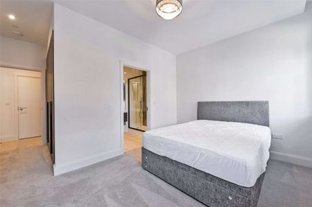 A modern furnished two bedroom apartment with car parking in the Factory Building, Horlicks by Berkeley Homes. - Photo 5
