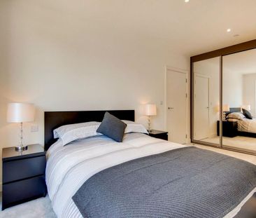 Apartment available in Royal Arsenal Riverside Development, SE18. - Photo 4