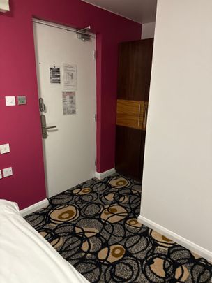 Room 215, SimplyStay Lincoln Road, Skegness, Lincolnshire, PE25 2EA - Photo 1