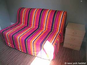 Logement à Paris, Location meublée - Photo 2