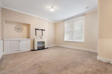 2 bedroom semi-detached house to rent - Photo 2