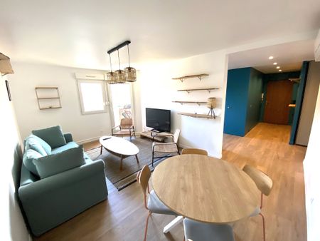 Location Appartement 3 pièces 65m² MARSEILLE 8ème - Photo 2