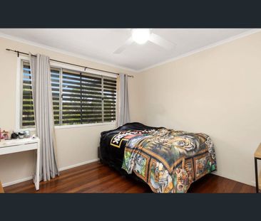 Position, Comfort and Lifestyle Combined in a Convenient Setting - Photo 3