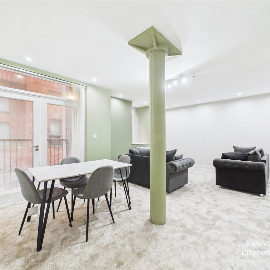 Wolstenholme Square, Liverpool, L1 - Photo 1