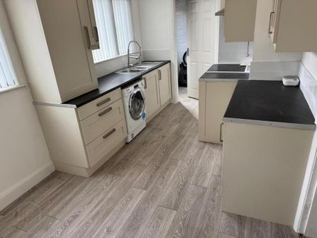 6 Drumnamoe Avenue, Lurgan, BT67 9EW - Photo 3