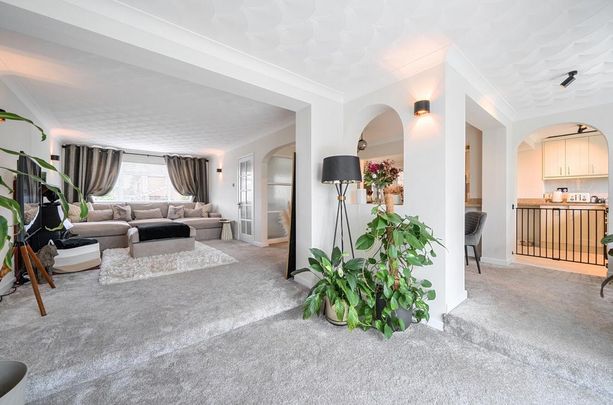 3 bedroom detached house to rent - Photo 1