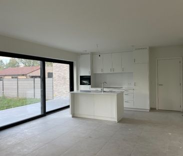 Huis te huur in Baardegem met 3 slaapkamers - foto 4