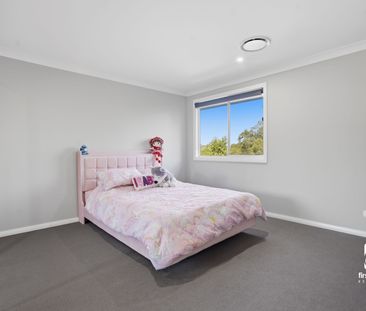 Spacious & Beautifully Finished Family Home in Prime Location - Photo 6