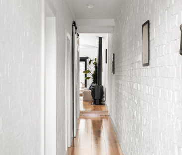 A stylish sanctuary of rare quality and distinction - Photo 6