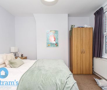 2 bed Mid Terraced House for Rent - Photo 4