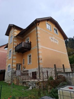 NEU - Geräumige 4-Zimmer-Dachgeschoßwohnung in Mürzzuschlag zu mieten ! - Foto 1