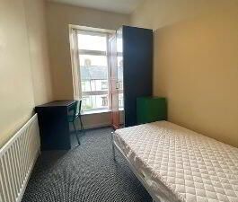 **student Property**, 19a Rosemount, Derry, BT48 0HH - Photo 3