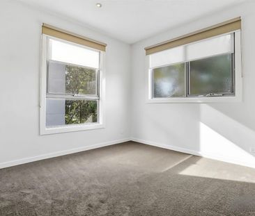 Modern Comfort & Convenience in a Desirable Pascoe Vale Pocket - Photo 1
